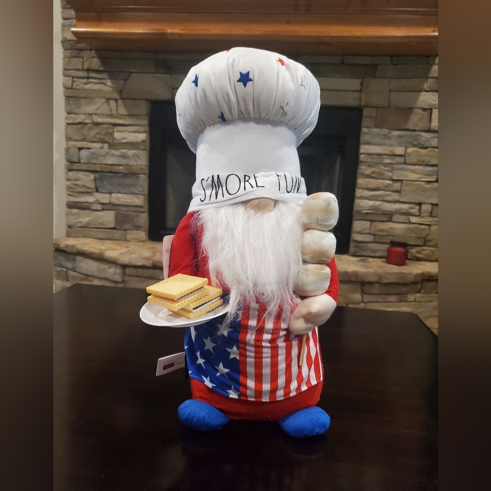 Patriotic Smores Fun Gnome-NWT